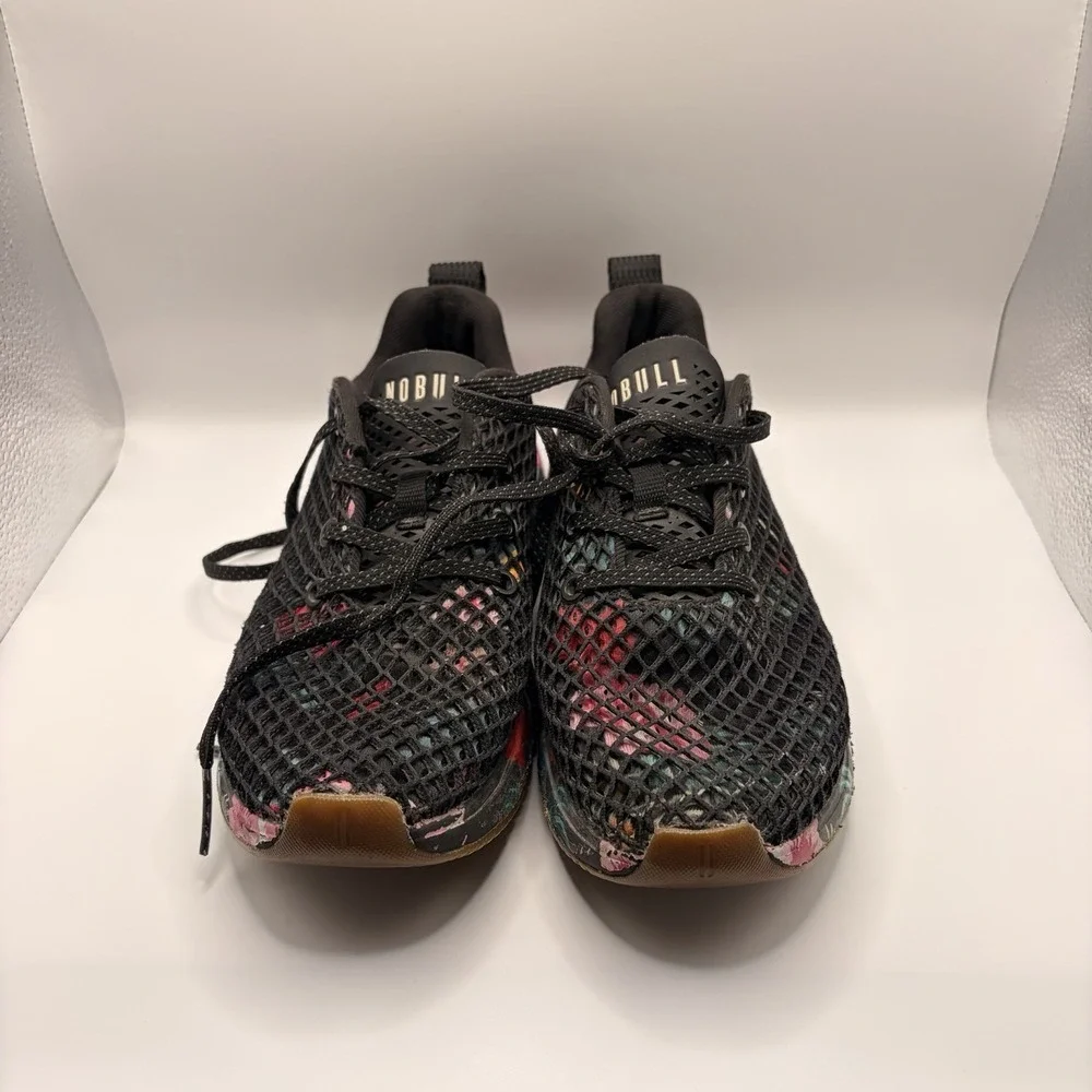 NOBULL Mesh Runner Tropical Floral Womens 7 Mens 5.5 Black Sneakers